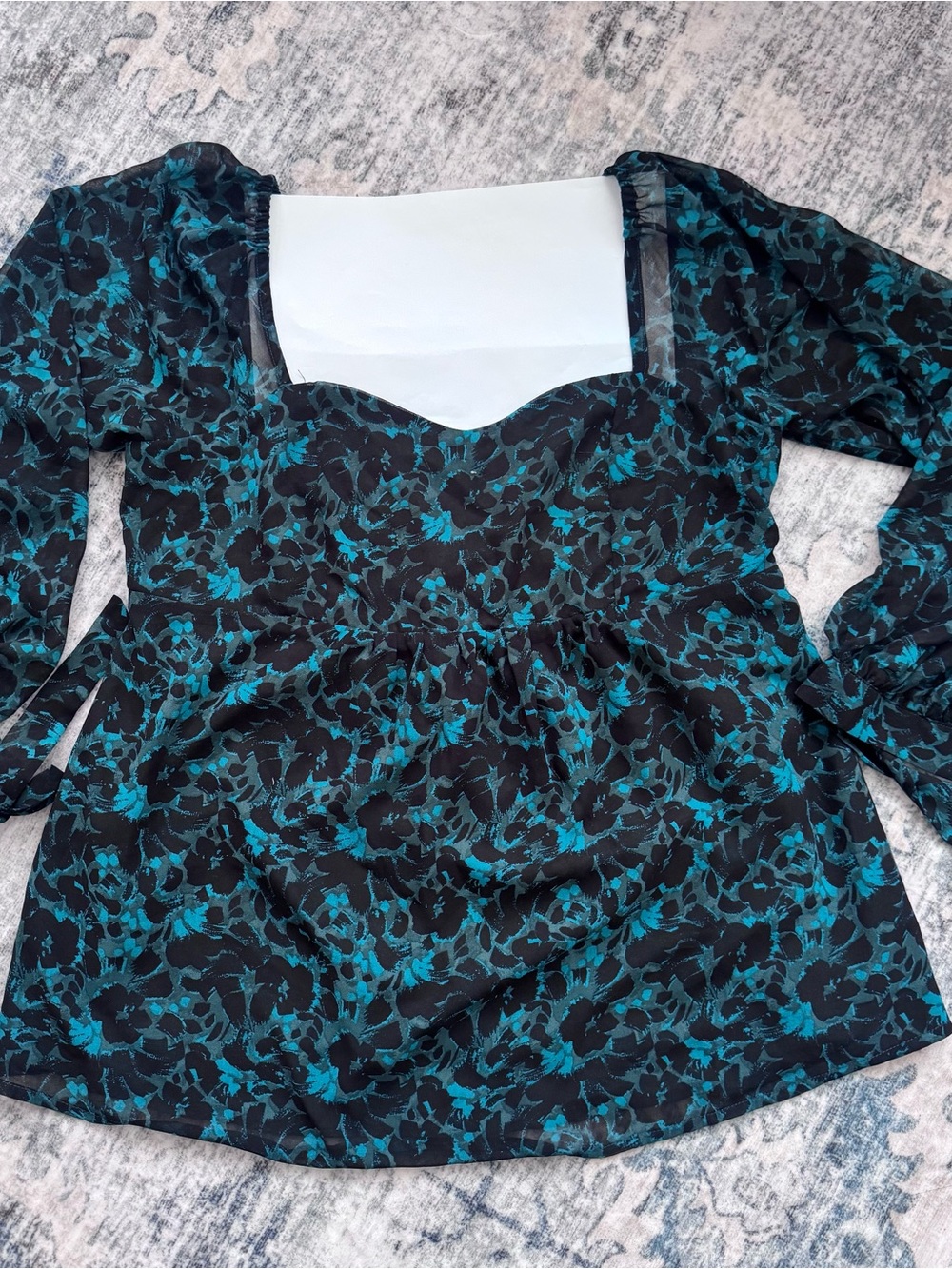Ingrid+Isabel Small Top